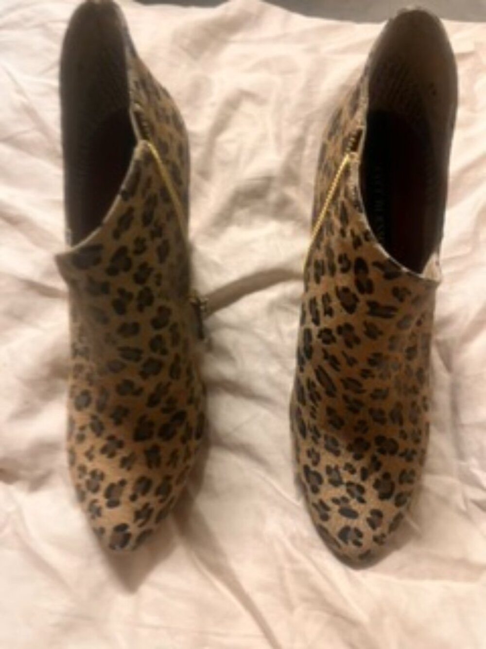 Matt Bernson Leopard Print Ankle Booties Size 8